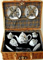 Hummel Tea Set Medium